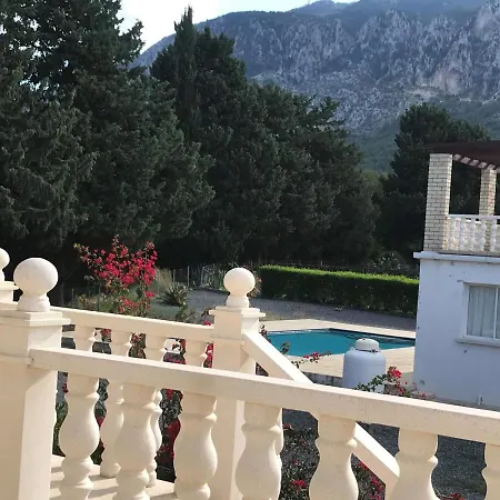 Villa Australin Villa,