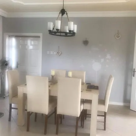 فيلة Australin Villa, لابيثوس